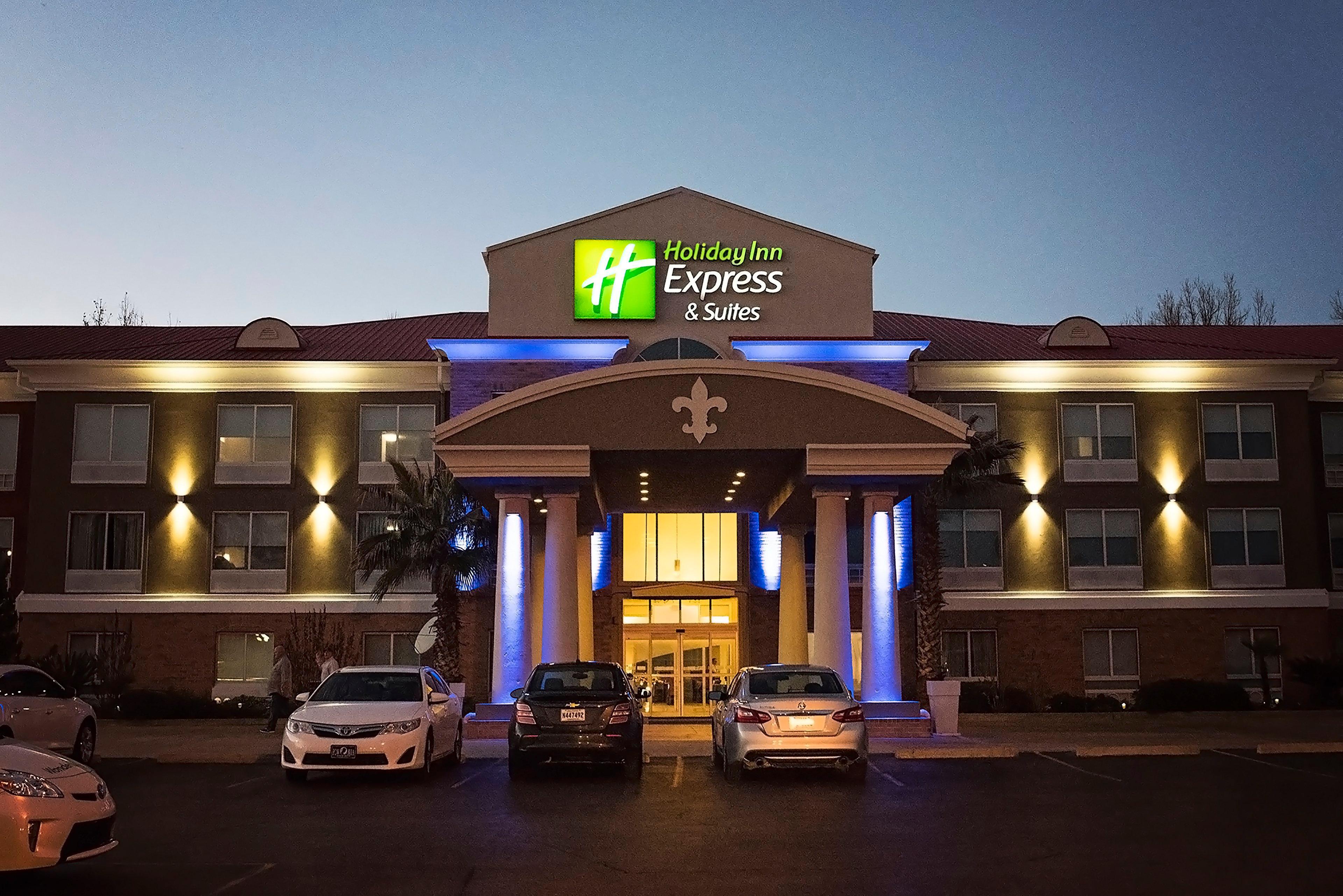 Holiday Inn Express & Suites Alexandria, An Ihg Hotel Eksteriør bilde