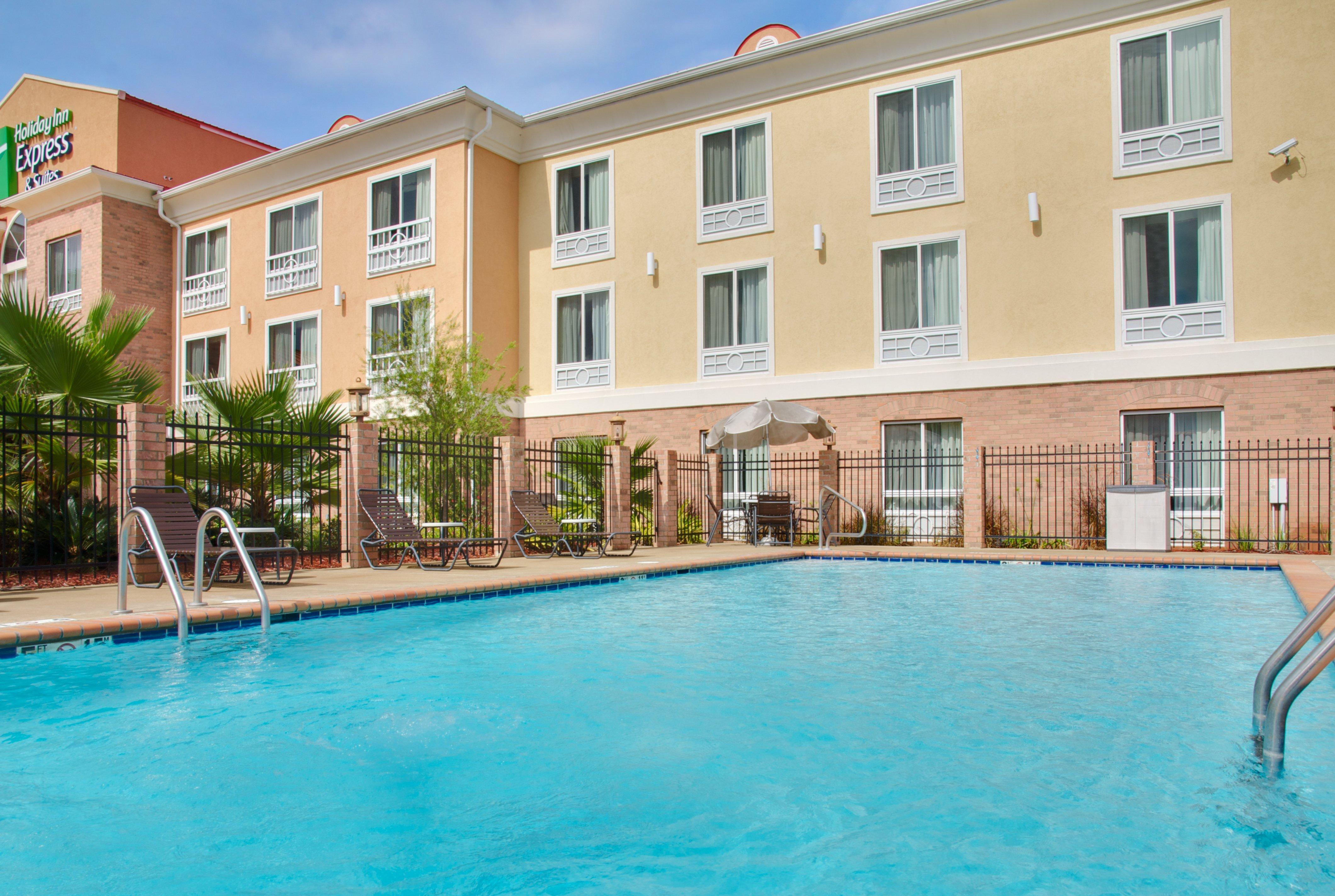 Holiday Inn Express & Suites Alexandria, An Ihg Hotel Eksteriør bilde