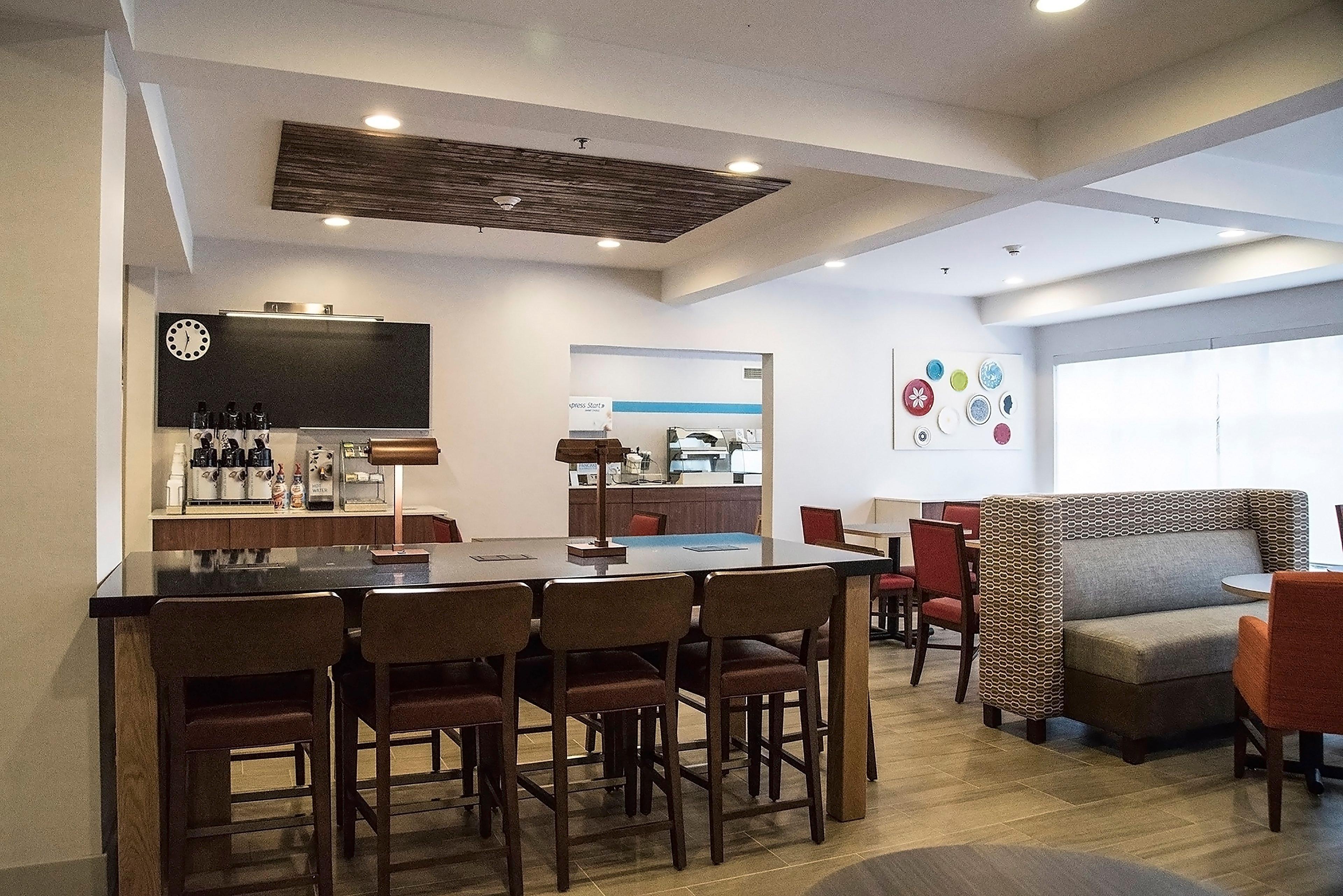 Holiday Inn Express & Suites Alexandria, An Ihg Hotel Eksteriør bilde