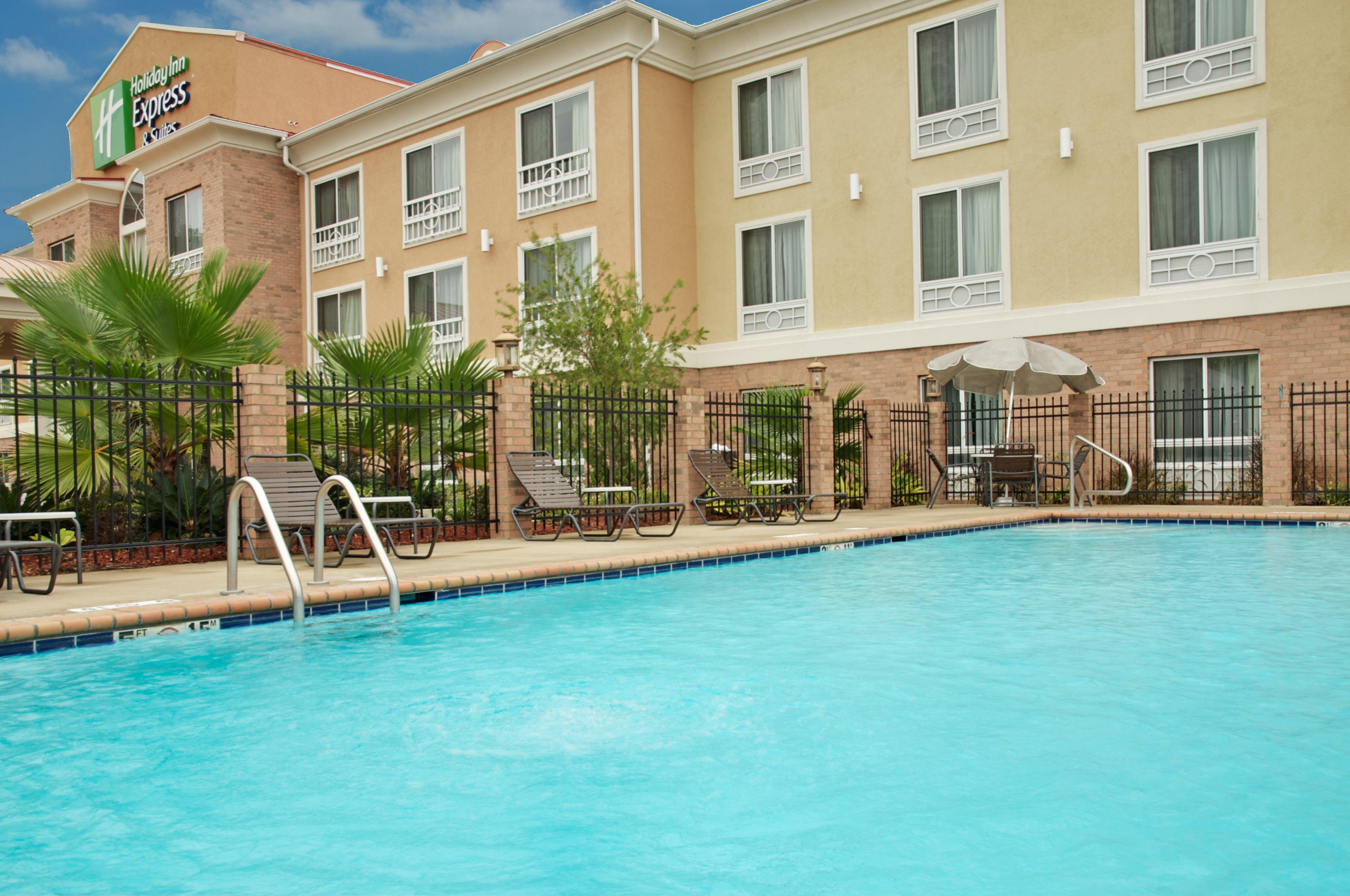 Holiday Inn Express & Suites Alexandria, An Ihg Hotel Eksteriør bilde
