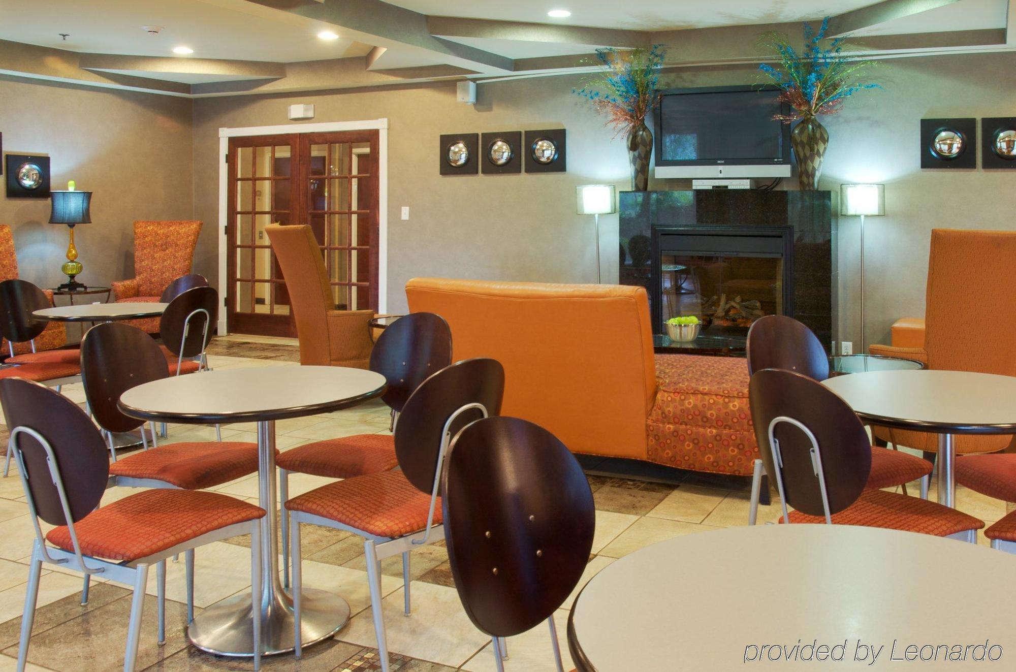 Holiday Inn Express & Suites Alexandria, An Ihg Hotel Restaurant bilde