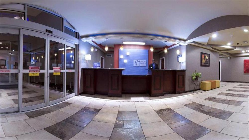Holiday Inn Express & Suites Alexandria, An Ihg Hotel Eksteriør bilde