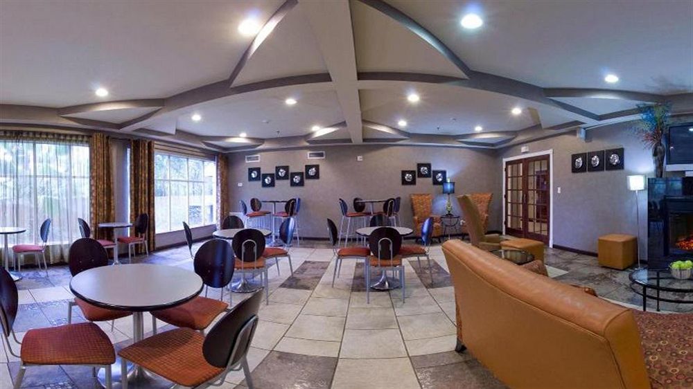 Holiday Inn Express & Suites Alexandria, An Ihg Hotel Eksteriør bilde